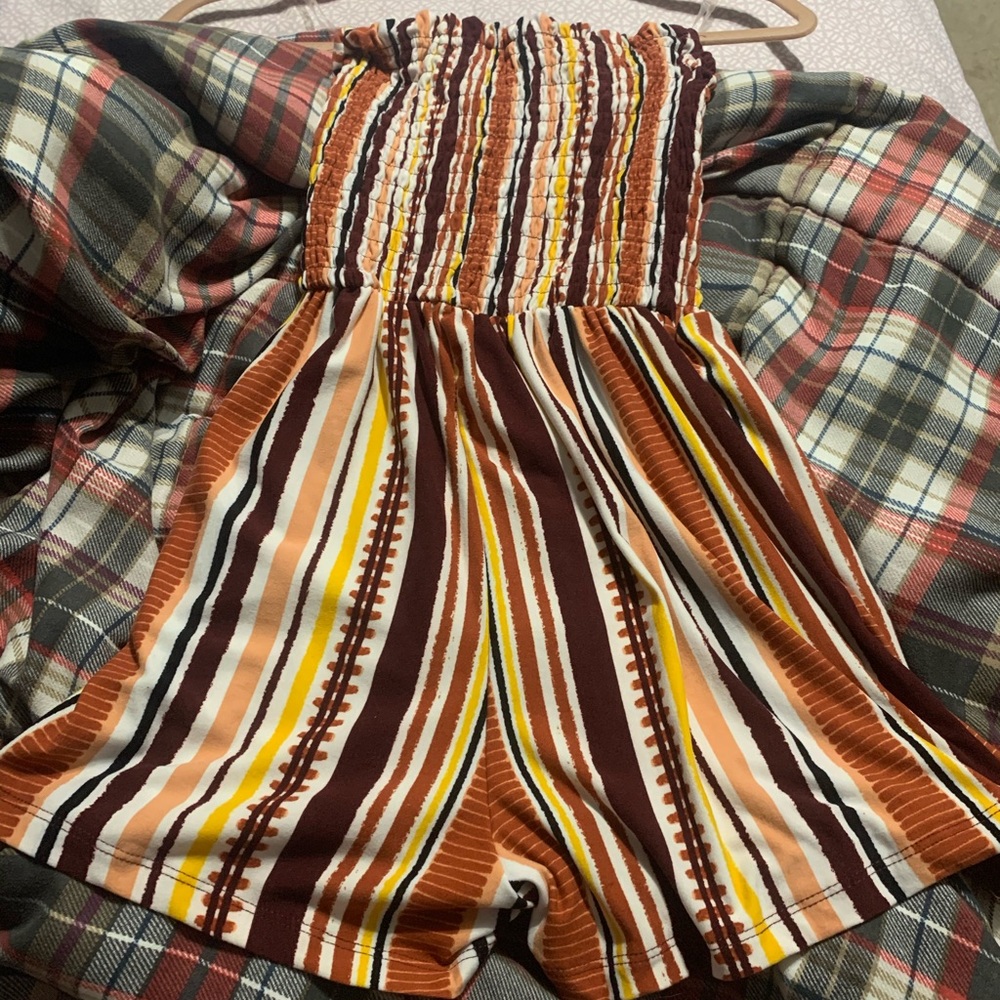 Romper - Picture 2 of 3